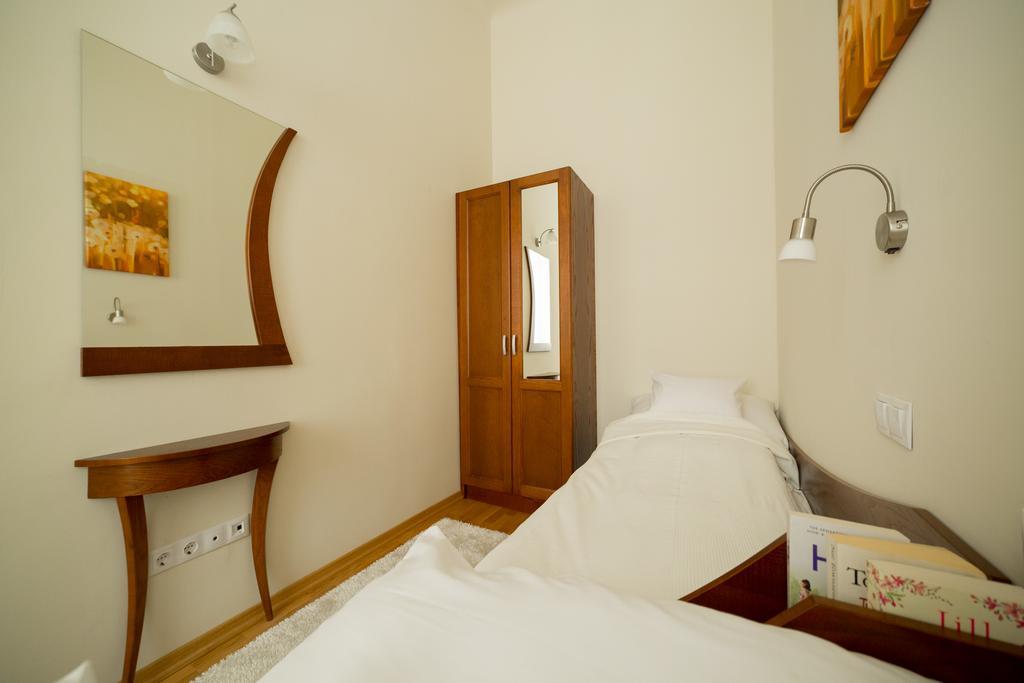 Family Buddha Apartment Budapest Eksteriør bilde