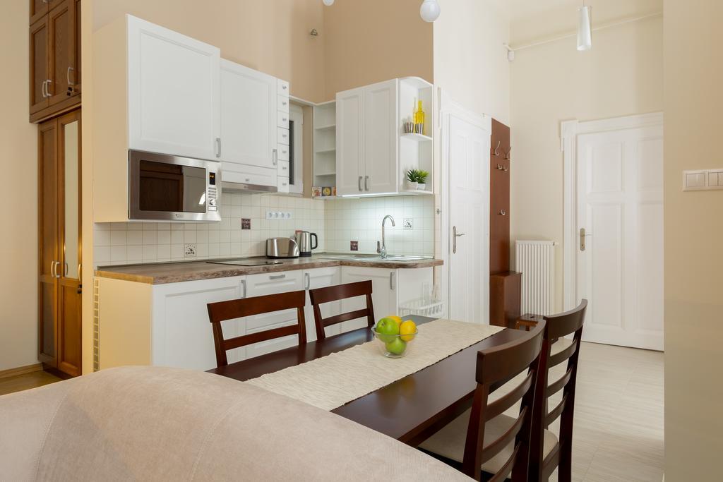 Family Buddha Apartment Budapest Eksteriør bilde