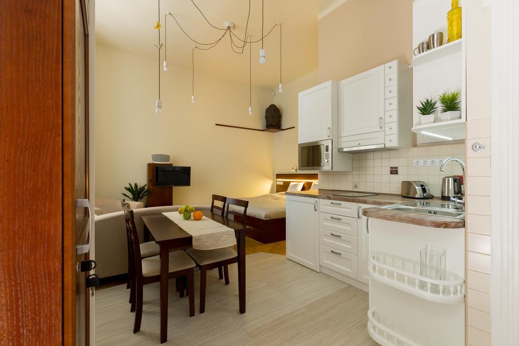 Family Buddha Apartment Budapest Eksteriør bilde